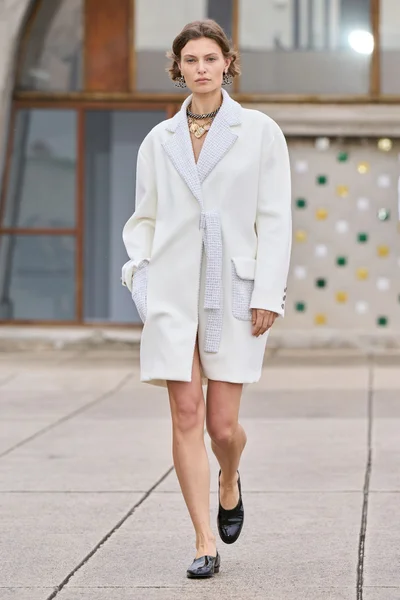 Look 65